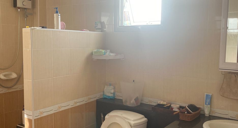 Haus zum Kauf mit 3 Zimmer in Ban Chang, Rayong
