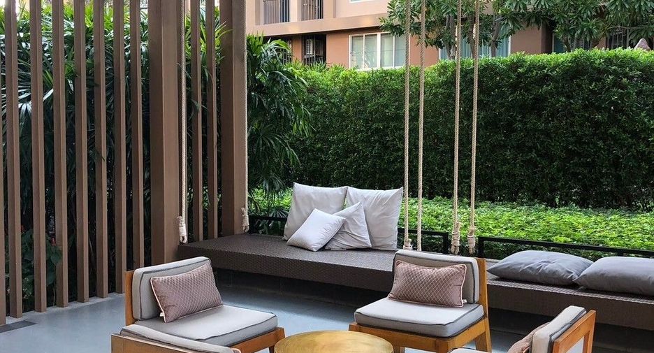 For sale 2 bedrooms condo in Cha Am, Phetchaburi