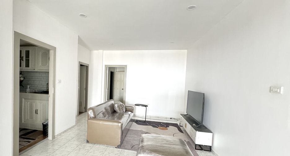 À vendre et à louer 4 chambres maison à Bang Lamung, Chonburi