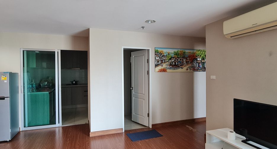Condo en venta y en alquiler de 3 habitaciones en Huai Khwang, Bangkok