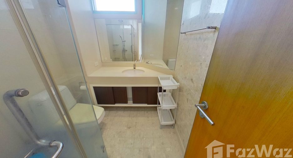 For sale and for rent 4 bedrooms condo in Bang Kho Laem, Bangkok