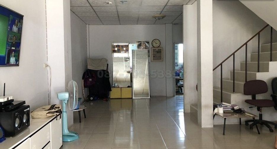 Продажа 3 спальни таунхаус в Нонг Чок, Бангкок