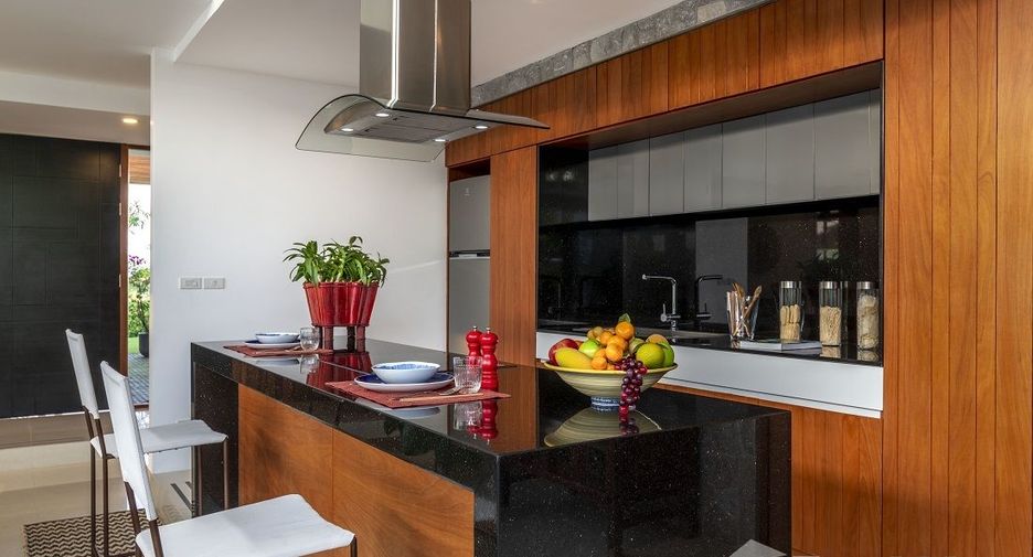 Villa en venta de 4 habitaciones en Sattahip, Chonburi