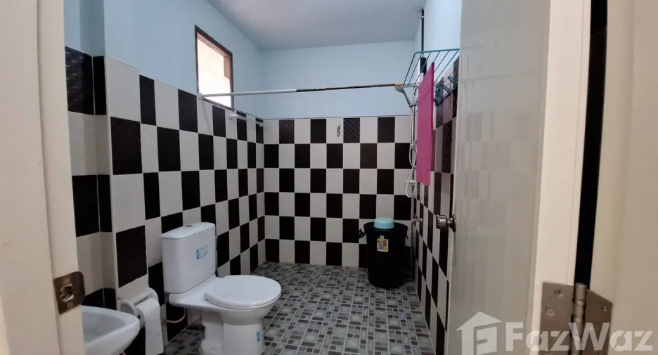 For sale 8 ベッドルーム house in Mueang Udon Thani, Udon Thani