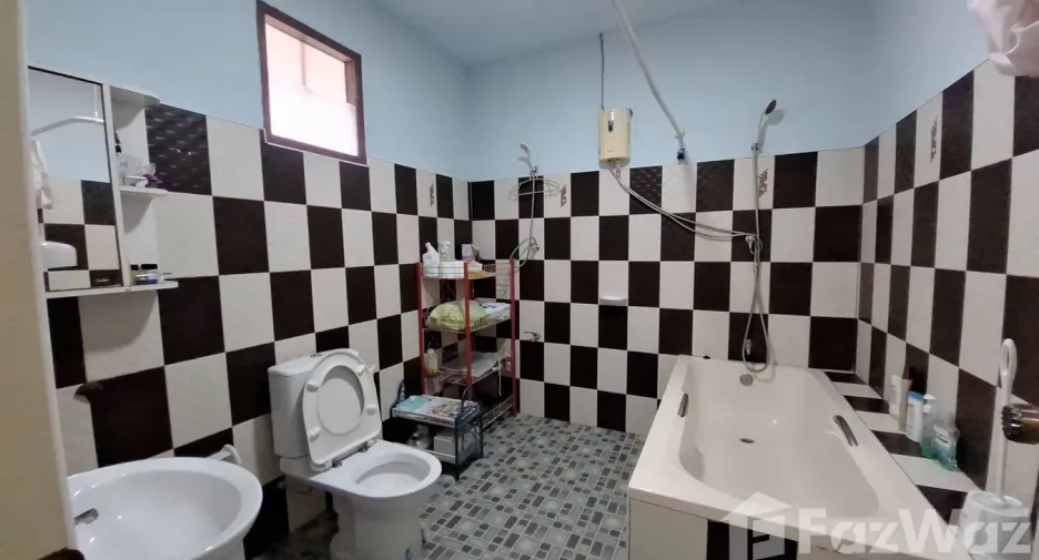 For sale 8 ベッドルーム house in Mueang Udon Thani, Udon Thani