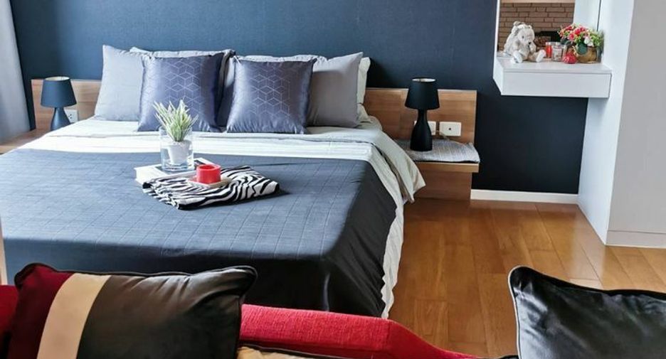 For sale and for rent 1 bed condo in Watthana, Bangkok