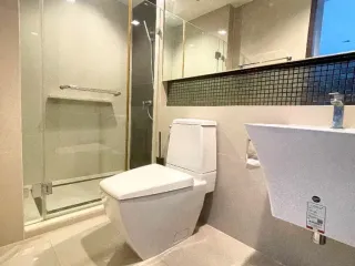 ขาย 2 ห้องนอน คอนโด ใน สาทร, กรุงเทพฯ
