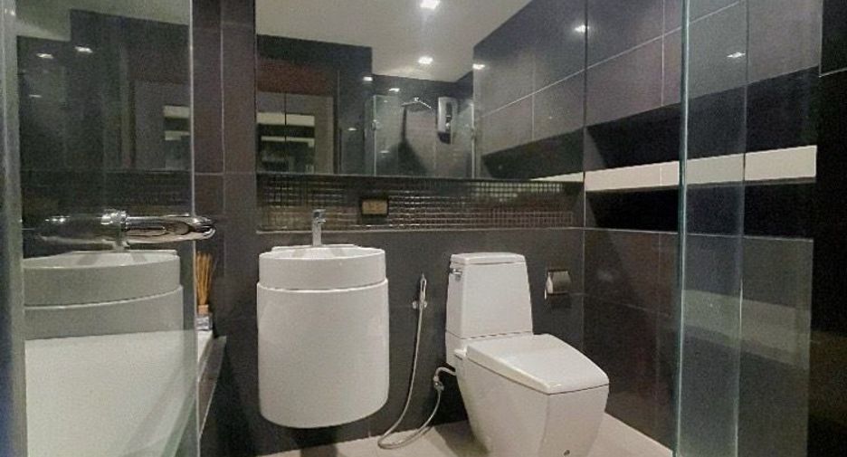 À vendre 2 chambres condo à Sathon, Bangkok
