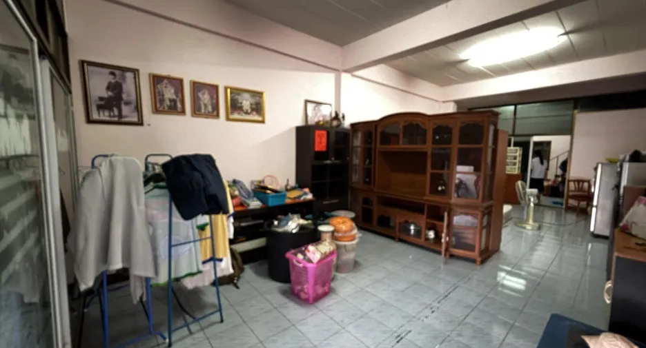 Продажа 1 кровать таунхаус в Phrasaeng, Сураттани
