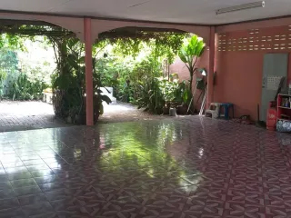 Casa en venta de 4 habitaciones en Bang Sao Thong, Samut Prakan