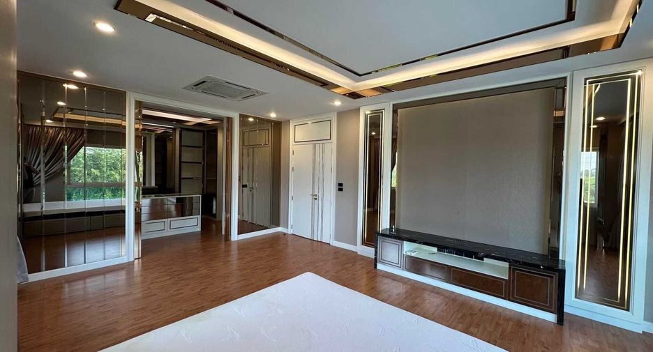 À vendre et à louer 3 chambres maison à Thawi Watthana, Bangkok