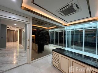 À vendre et à louer 3 chambres maison à Thawi Watthana, Bangkok