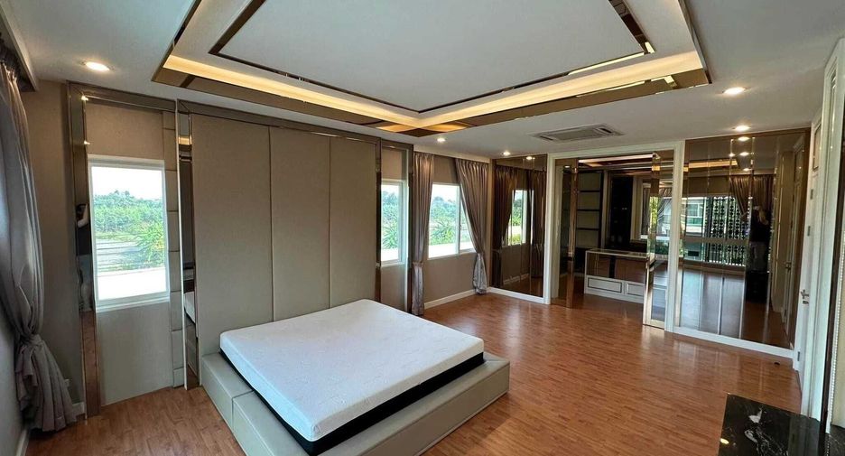 À vendre et à louer 3 chambres maison à Thawi Watthana, Bangkok