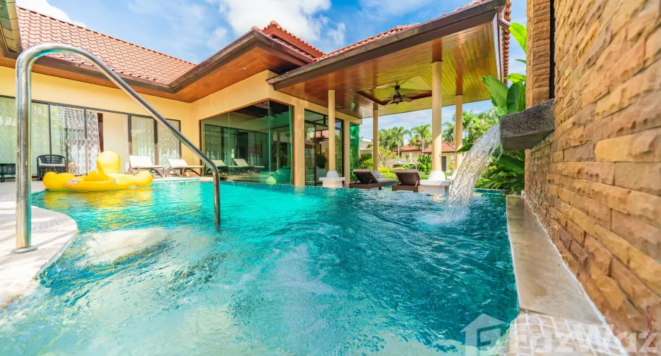 For sale and for rent 4 bedrooms villa in Thalang, Phuket