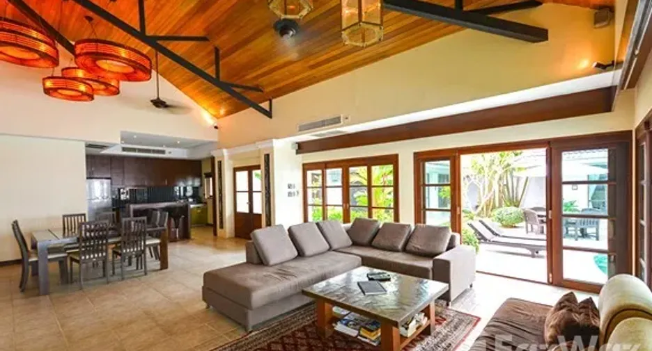 Villa en venta de 3 habitaciones en Kathu, Phuket