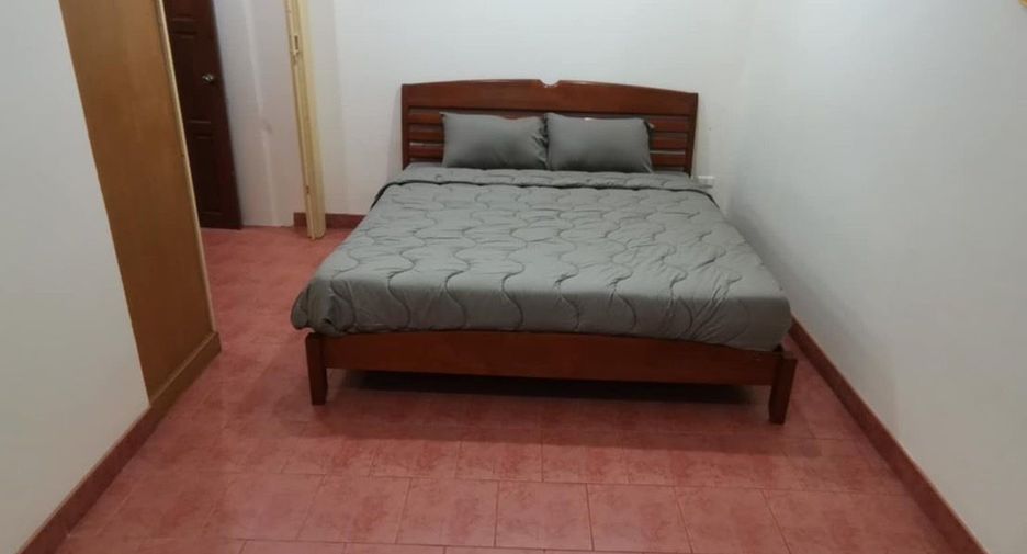 For rent 5 bedrooms house in Bang Lamung, Chonburi