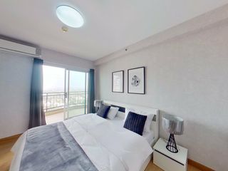 For sale 2 ベッドルーム condo in Watthana, Bangkok