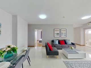 For sale 2 ベッドルーム condo in Watthana, Bangkok