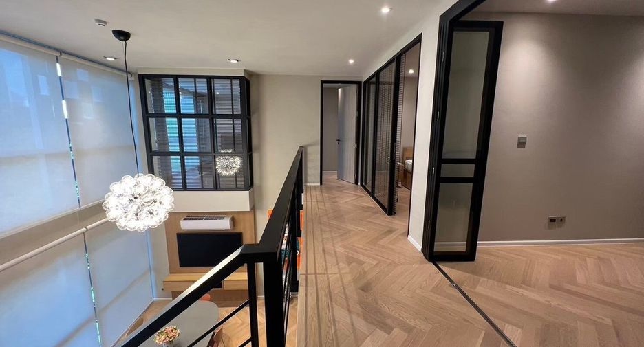 For sale 4 bedrooms condo in Watthana, Bangkok
