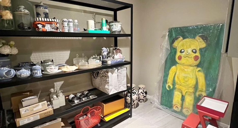For sale 4 bedrooms condo in Watthana, Bangkok
