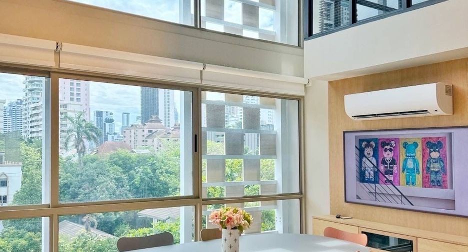 For sale 4 bedrooms condo in Watthana, Bangkok