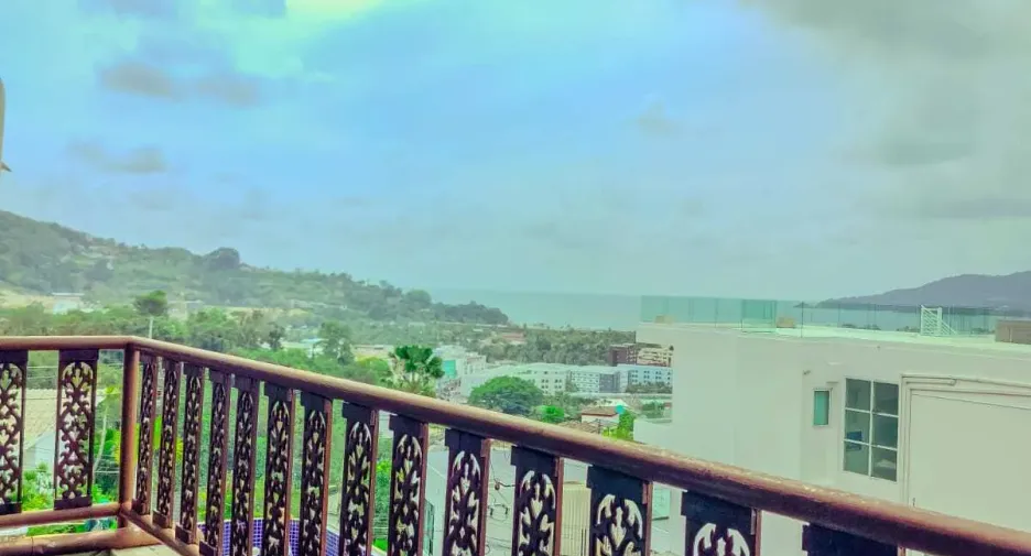 For rent 3 bedrooms townhouse in Kathu, Phuket