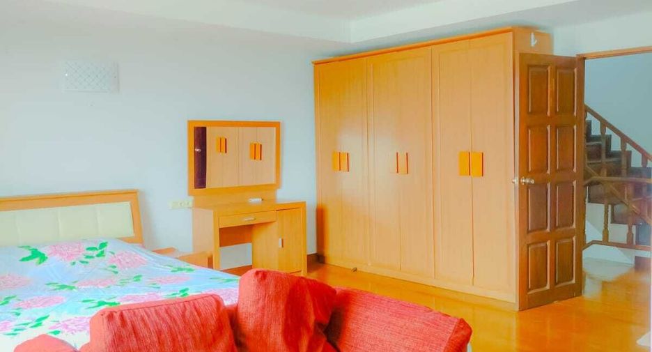 For rent 3 bedrooms townhouse in Kathu, Phuket