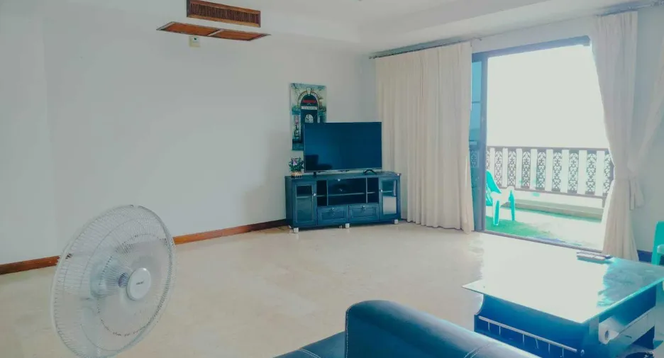 For rent 3 bedrooms townhouse in Kathu, Phuket
