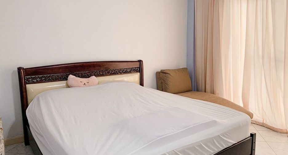 Casa en venta de 5 habitaciones en Bang Lamung, Chonburi