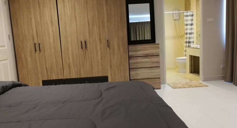 For sale 2 bedrooms condo in Khlong San, Bangkok