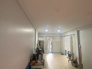 Local comercial en venta de 2 habitaciones en Samphanthawong, Bangkok