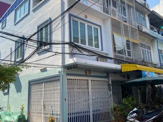 Local comercial en venta de 2 habitaciones en Samphanthawong, Bangkok