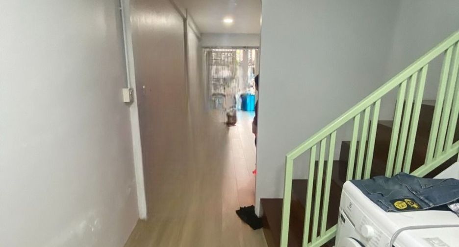 For sale 2 bedrooms retail Space in Samphanthawong, Bangkok