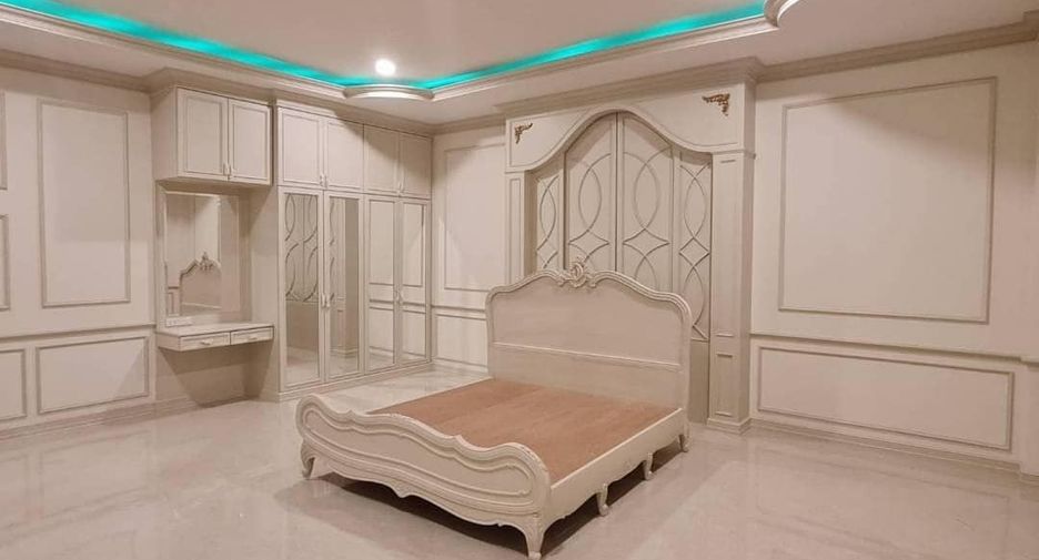 Casa en venta de 10 habitaciones en Bang Bon, Bangkok