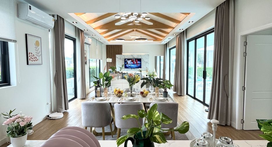 For sale 3 bedrooms house in Hua Hin, Prachuap Khiri Khan