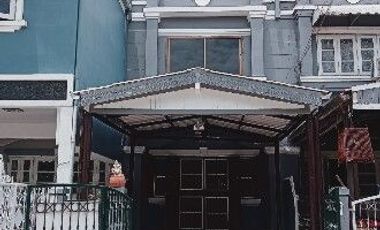 Продажа 2 спальни таунхаус в Лат Крабанг, Бангкок