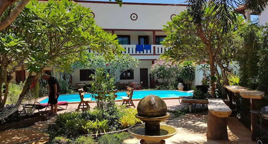 For rent 2 bedrooms villa in Mueang Phuket, Phuket