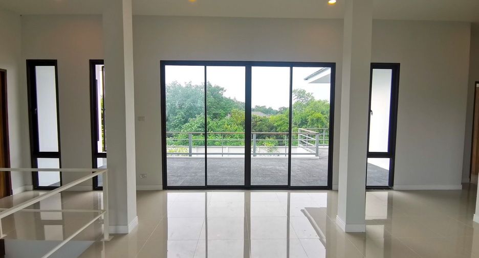 Villa en venta de 3 habitaciones en Sattahip, Chonburi