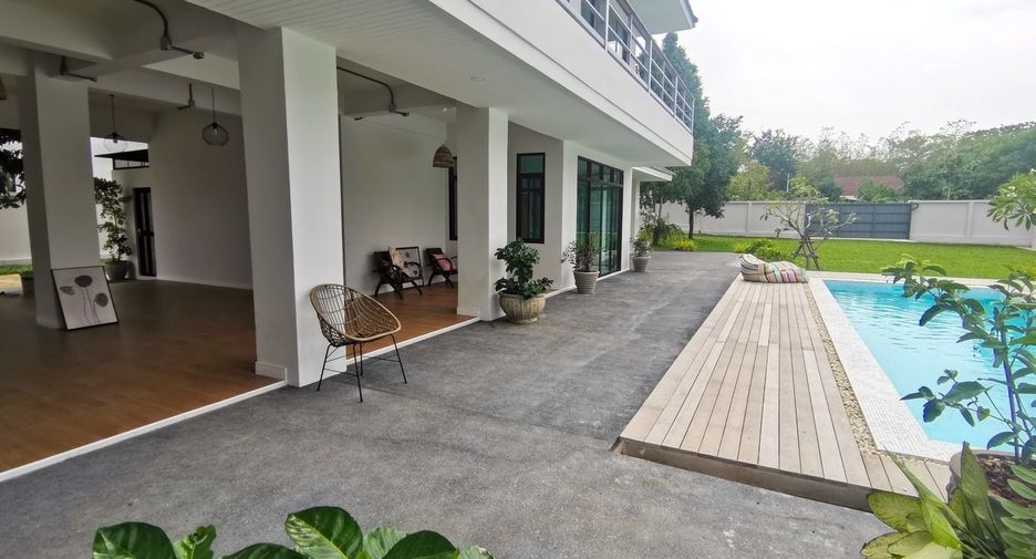 Villa en venta de 3 habitaciones en Sattahip, Chonburi