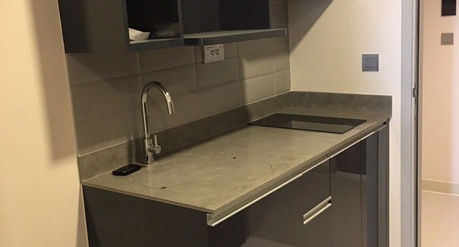 For sale 1 bed condo in Ratchathewi, Bangkok