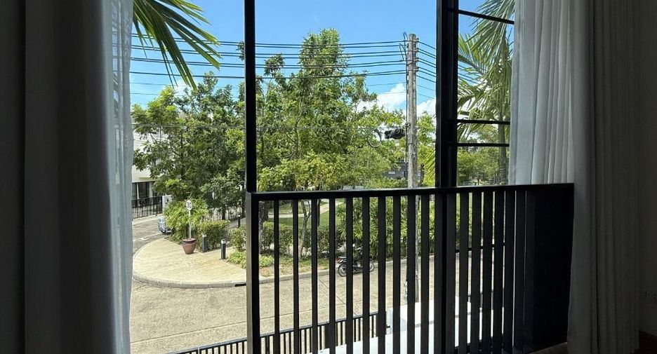For sale 3 bedrooms townhouse in Thalang, Phuket
