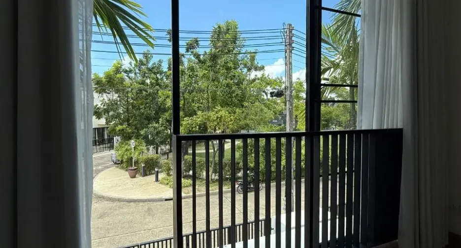 For sale 3 bedrooms townhouse in Thalang, Phuket