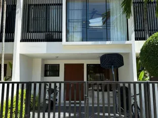 For sale 3 bedrooms townhouse in Thalang, Phuket