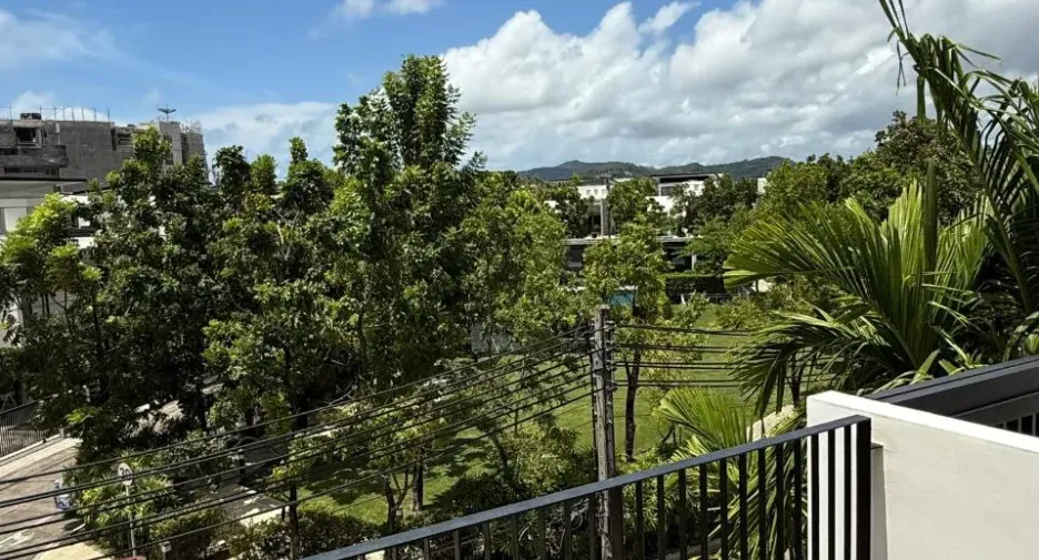 For sale 3 bedrooms townhouse in Thalang, Phuket