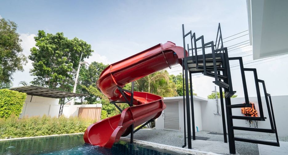 For sale and for rent 6 bedrooms villa in Bang Lamung, Chonburi