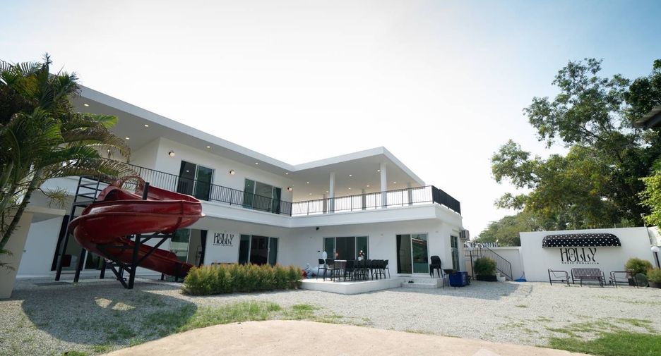 For sale and for rent 6 bedrooms villa in Bang Lamung, Chonburi