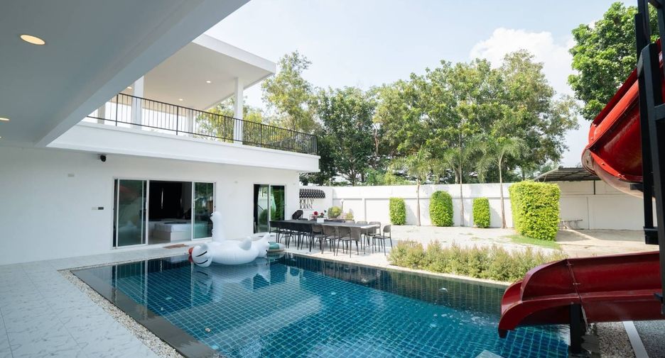 For sale and for rent 6 bedrooms villa in Bang Lamung, Chonburi