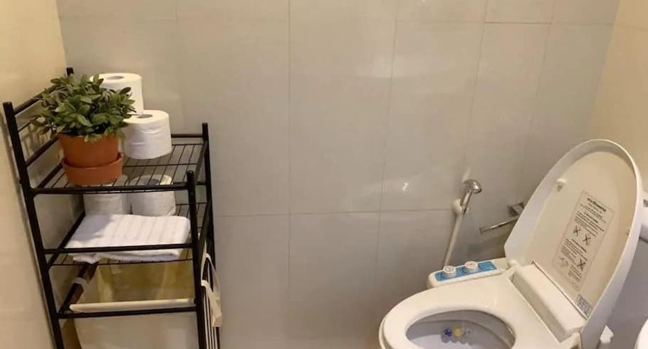 For sale and for rent studio condo in Khlong Toei, Bangkok