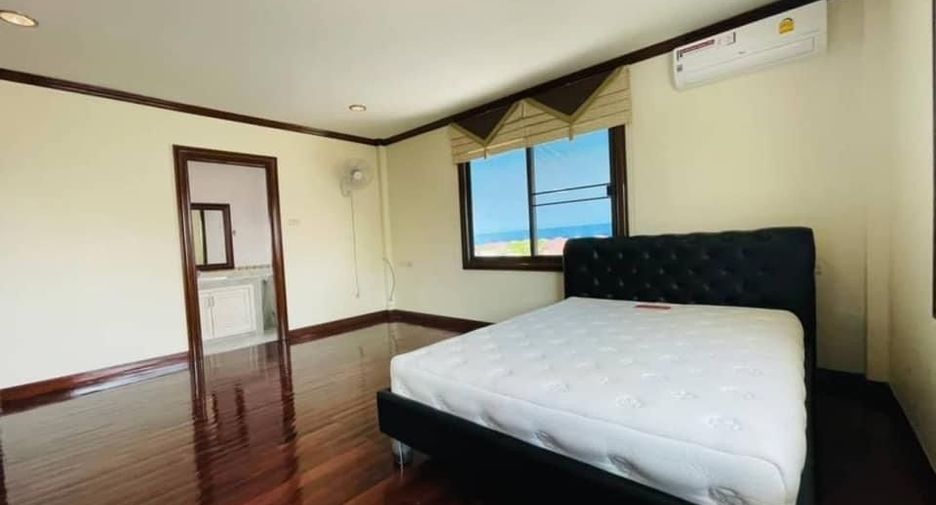 For rent 4 bedrooms house in Bang Lamung, Chonburi