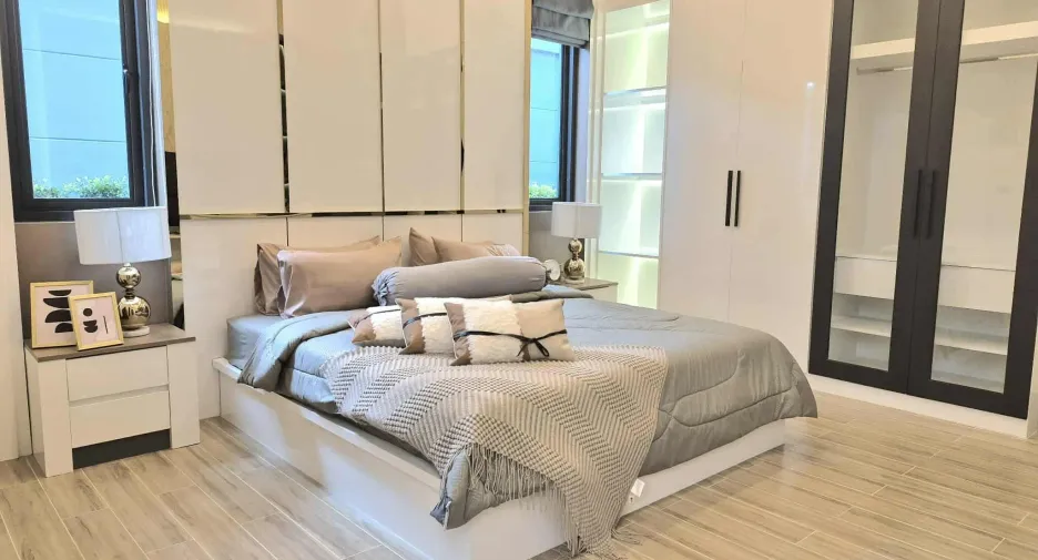 For sale 4 bedrooms villa in Bang Lamung, Chonburi